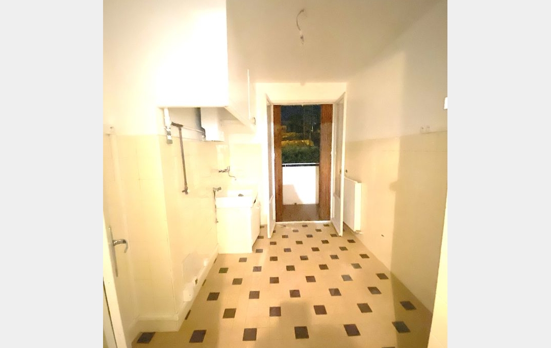 Annonces MARSEILLE 13EME : Appartement | MARSEILLE (13013) | 56 m2 | 129 800 € 