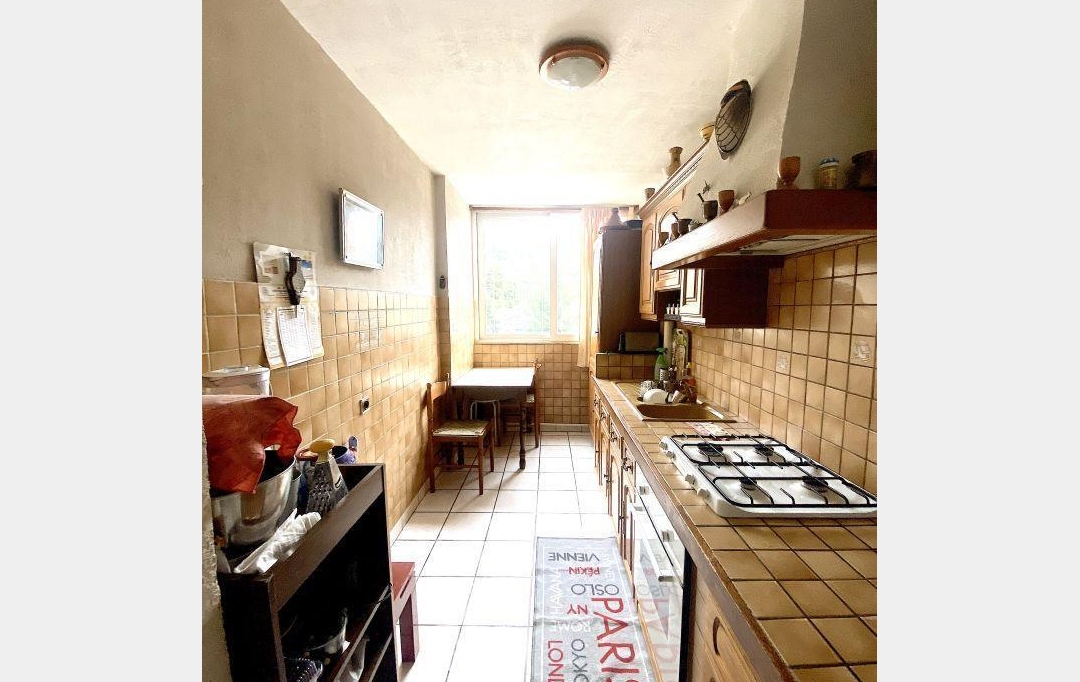 Annonces MARSEILLE 13EME : Appartement | MARSEILLE (13013) | 67 m2 | 132 000 € 