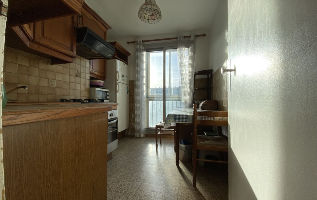 Annonces MARSEILLE 13EME : Appartement | MARSEILLE (13013) | 64 m2 | 125 000 € 